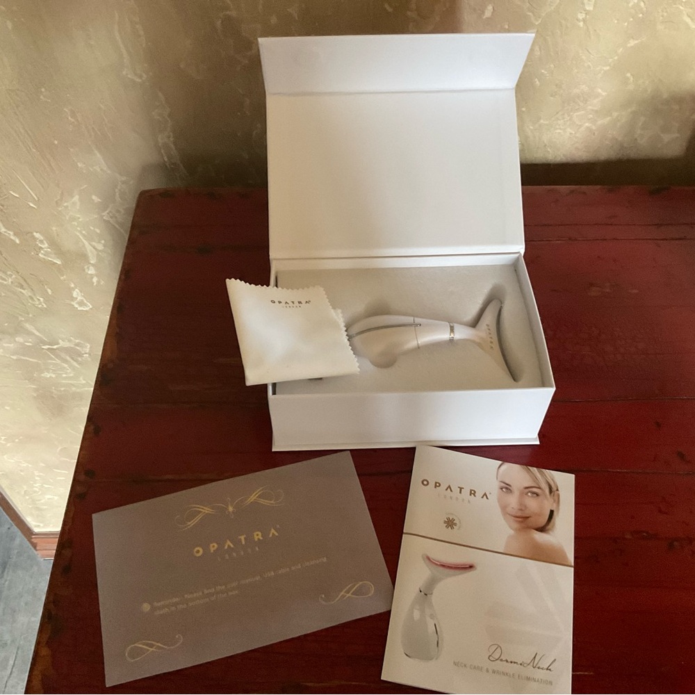 Opatra Skincare Tool Dermaneck FREE SHIP